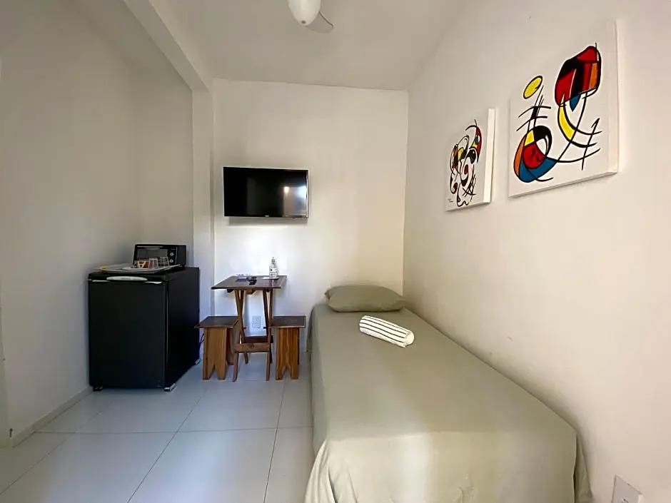 Kalug - Suíte individual com WI-FI 200mbps em condomínio fechado na Praia do sul