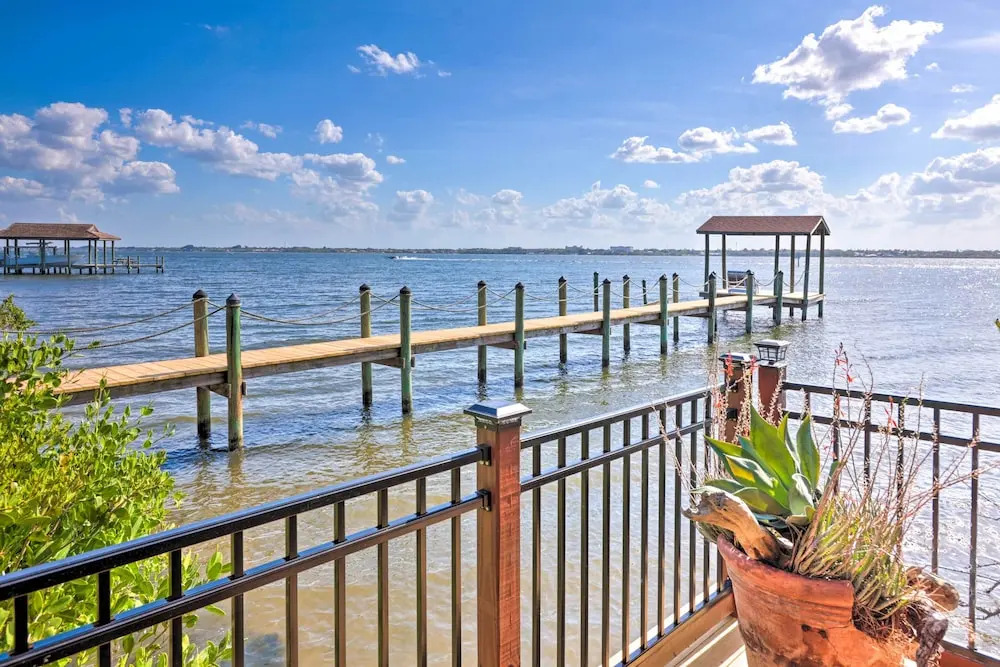 Riverfront Merritt Island Bungalow w/ Dock & Deck