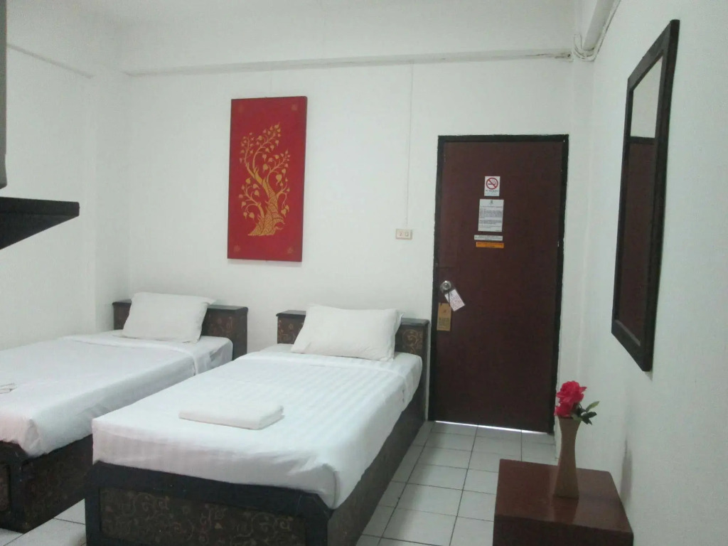 Royal Guesthouse at Chiang Mai Old City By Hjz