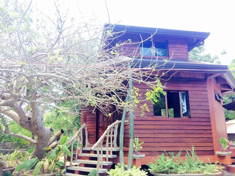 Pahiluna Guesthouse