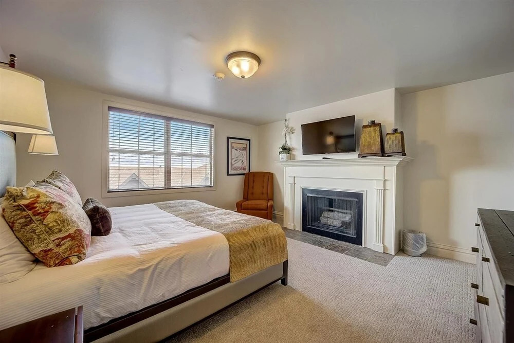 Coopers Collection 35 - Resort Plaza 5061