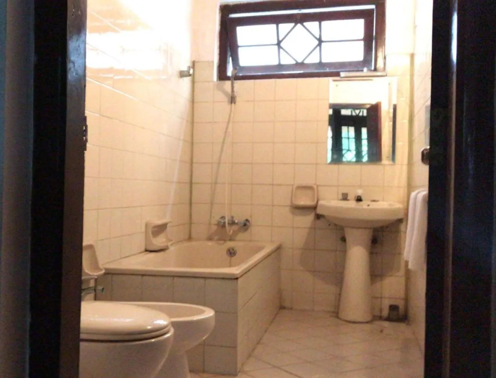 Antique Tourists Lodge