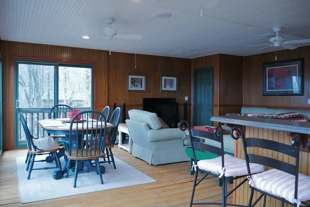 Holiday House