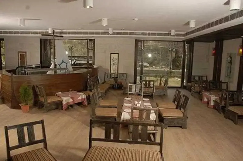 The River Crescent Resort