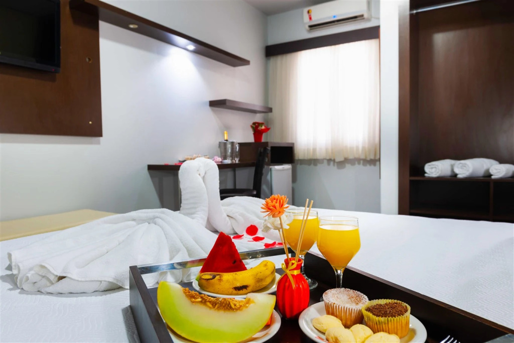Hotel 365