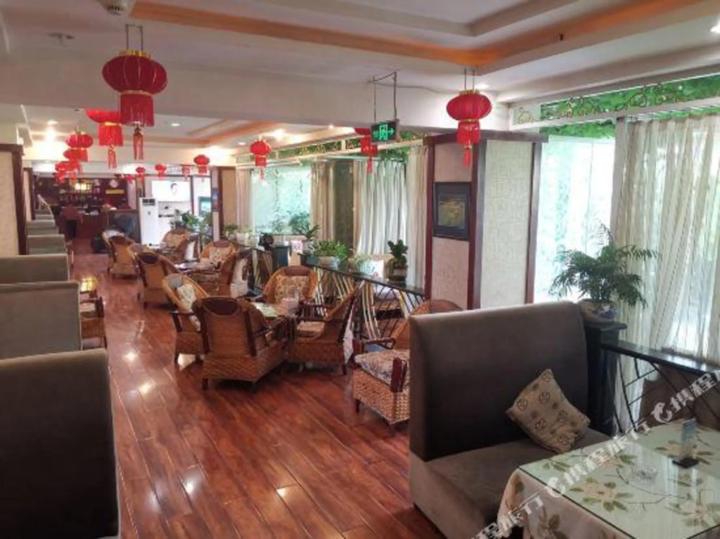 Lanfeng Hotel