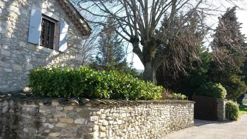 Chez Elles