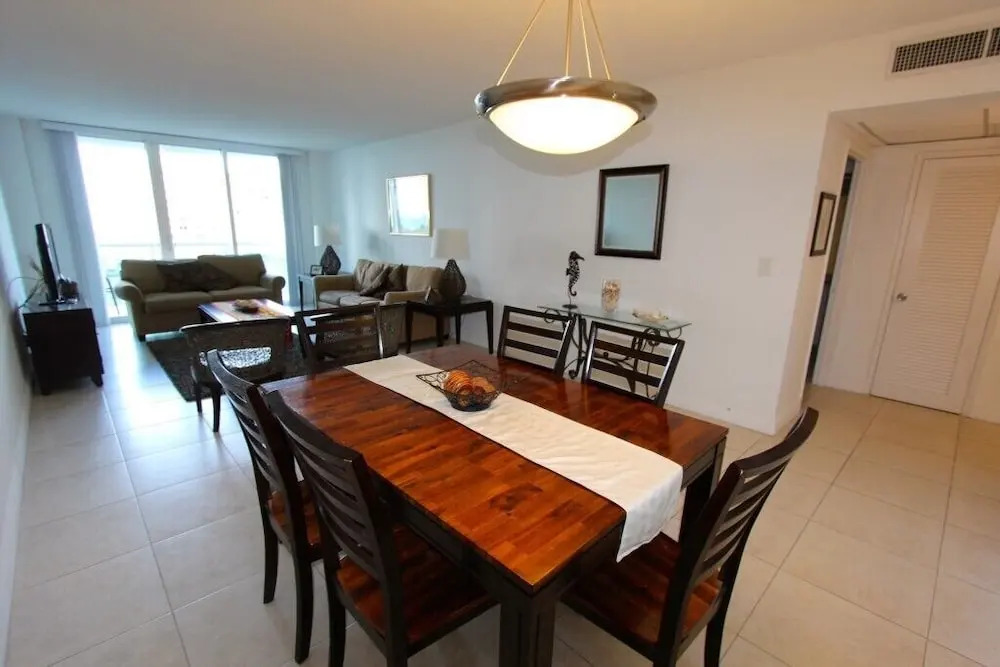 Standard 1 Bedroom Ocean View Or805