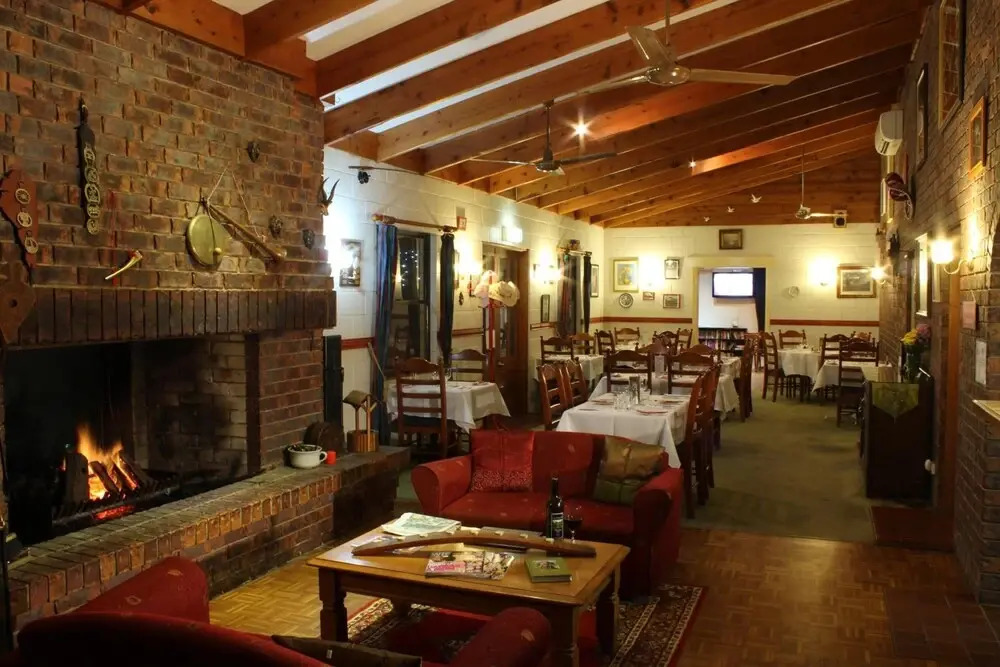 Copper Country Motor Inn
