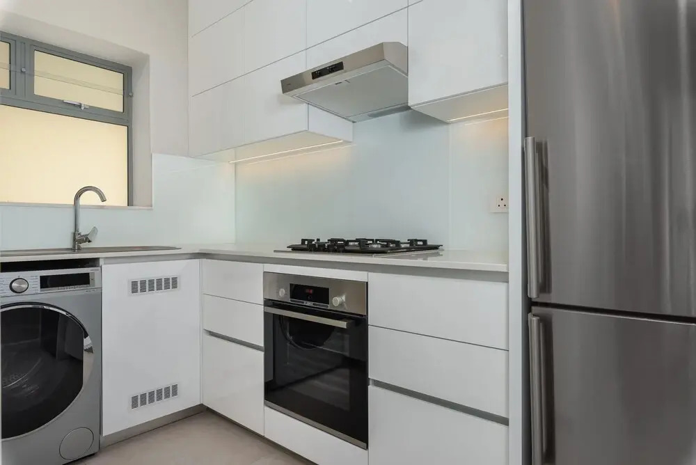 Caprice Court 8
