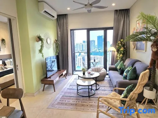 Lucentia| Malay Tropic 2BR/Infinity pool KLCC View