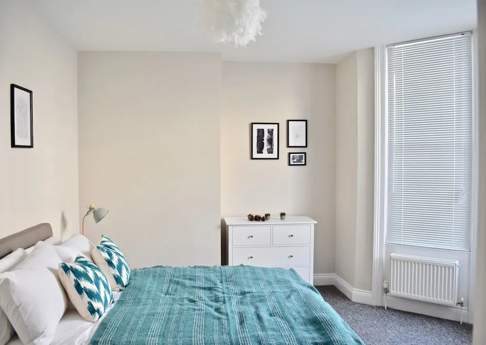 Modern 2 Bedroom Flat Near Brighton Station