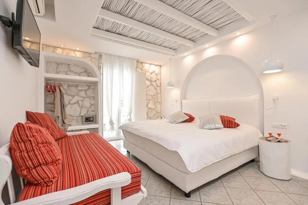 Naxos Evilion Luxury Apartments & Suites