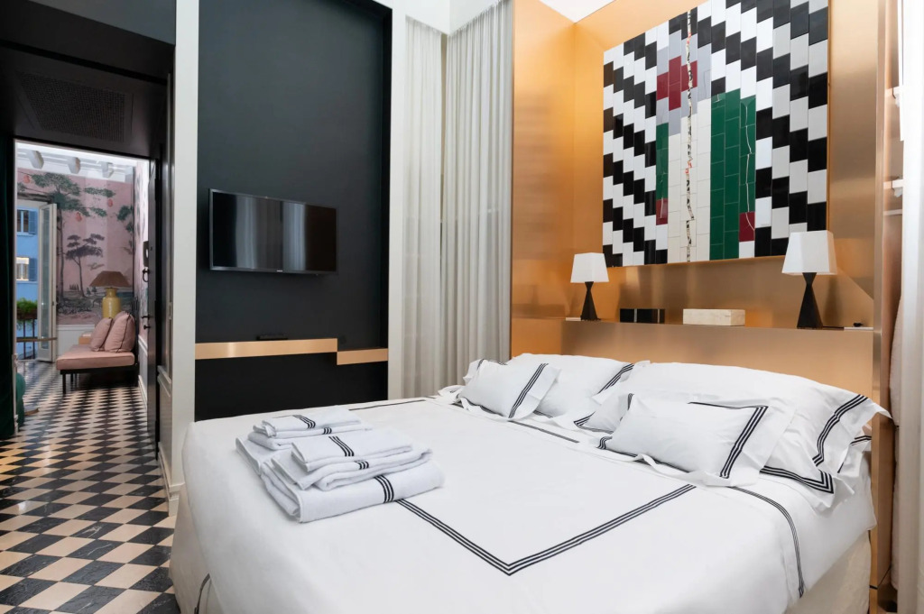 Casa Morgana - The Pantheon Balcony Suite