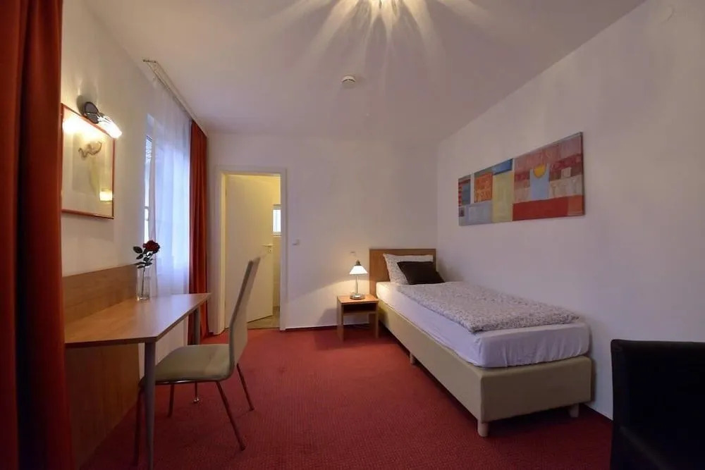 Hotel Alt-Finthen