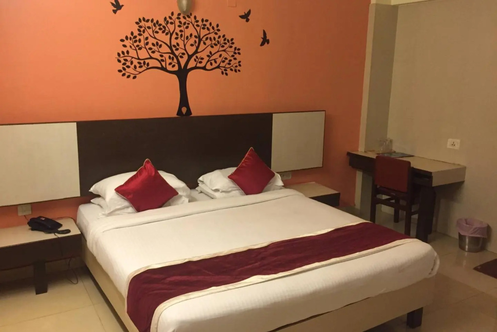 Hotel Roopa