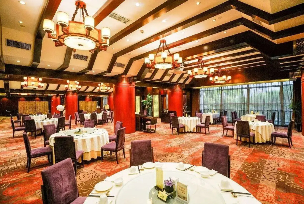 Wyndham Grand Plaza Royale Ningbo