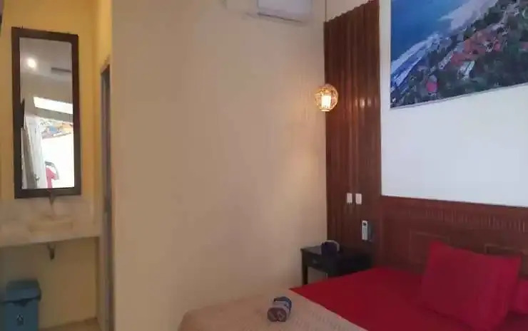 Wisma Mila Tepi Pantai Karang Hawu