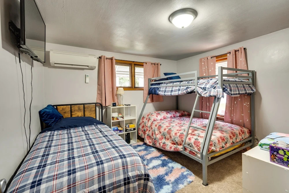 Pet-friendly Ohio Retreat w/ Patio & Fire Pit!