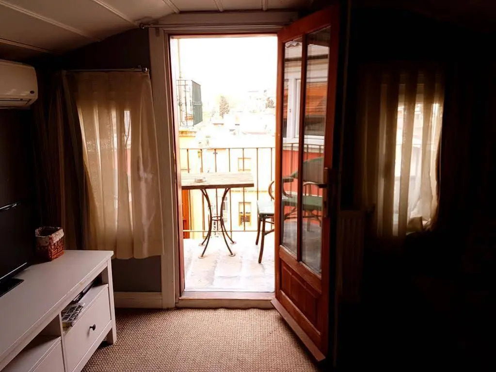 Zenka Rooms