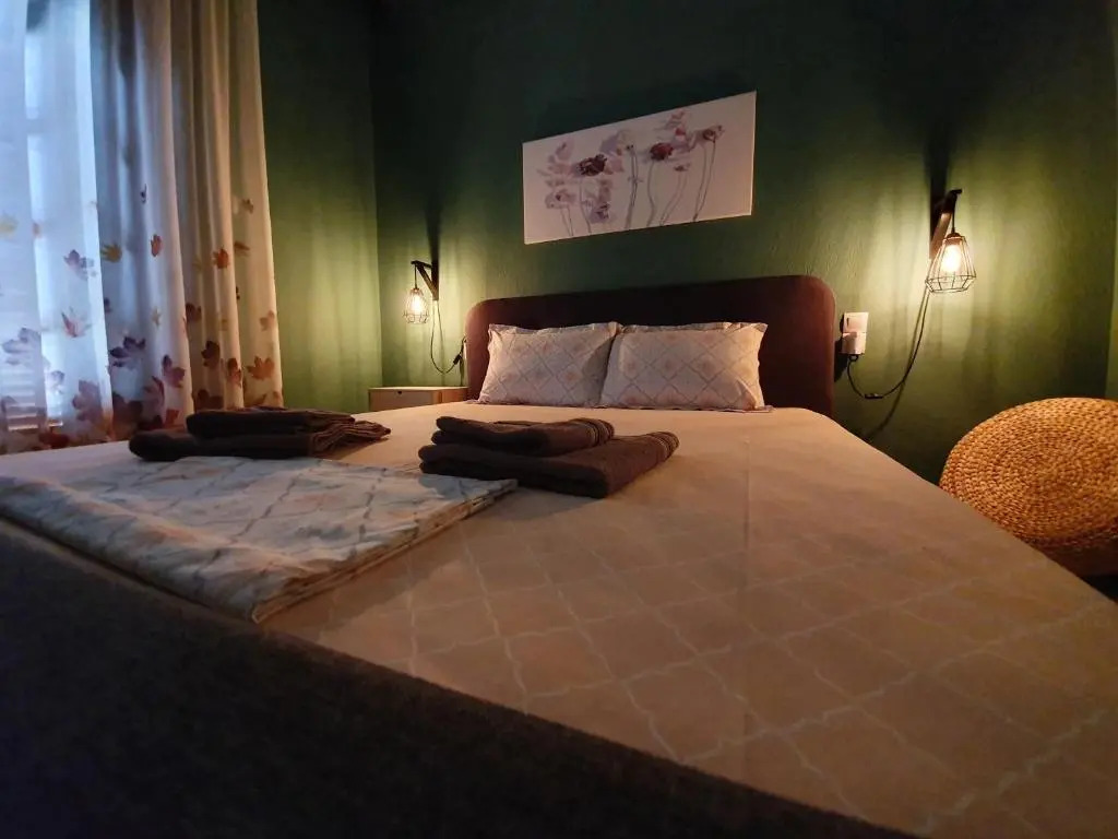 Homel Rocks -Elegant Apt 2BD -Amazing garden view