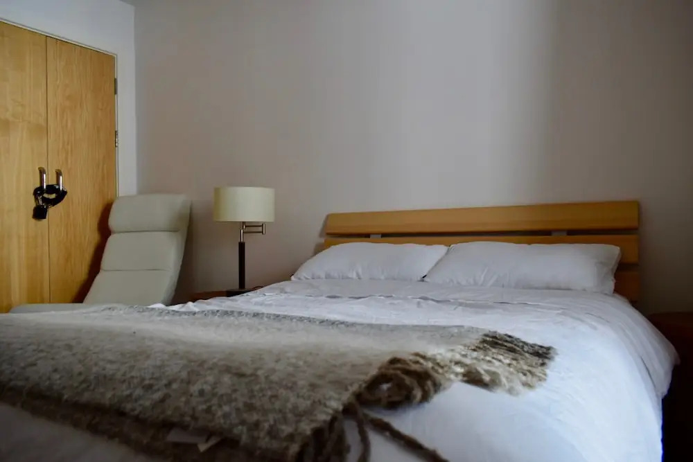 1 Bedroom Apartment Near Tube Station