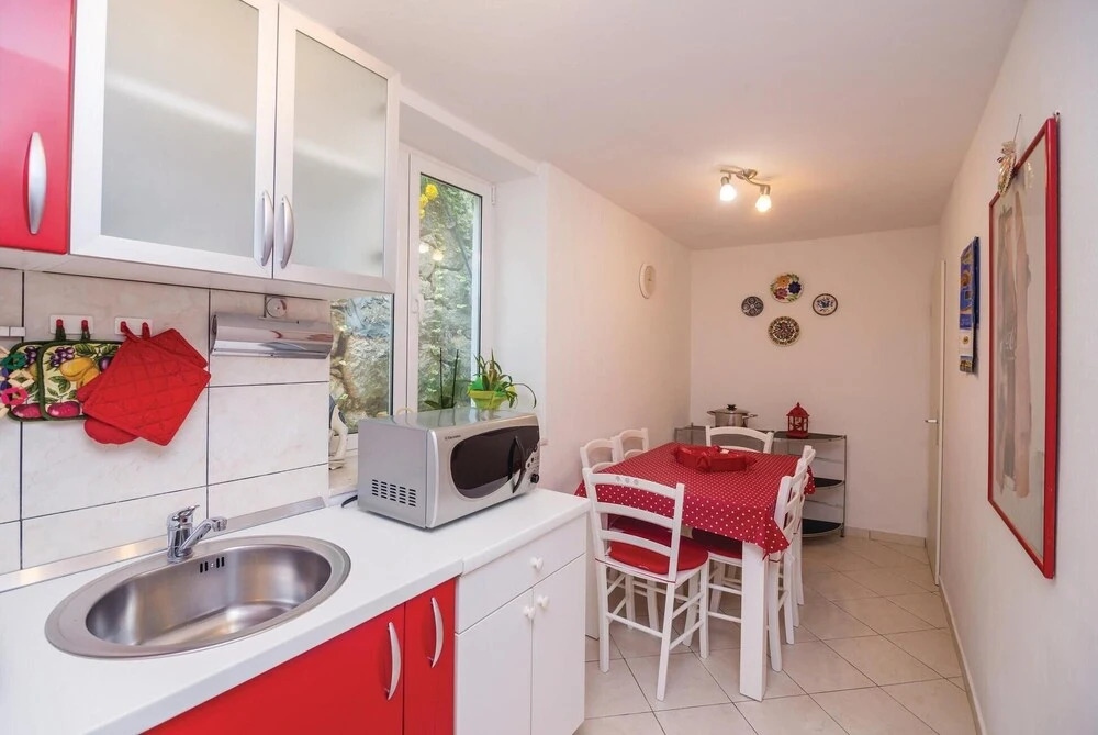 Beautiful Home in Zaton Veliki With Wifi and 3 Bedrooms