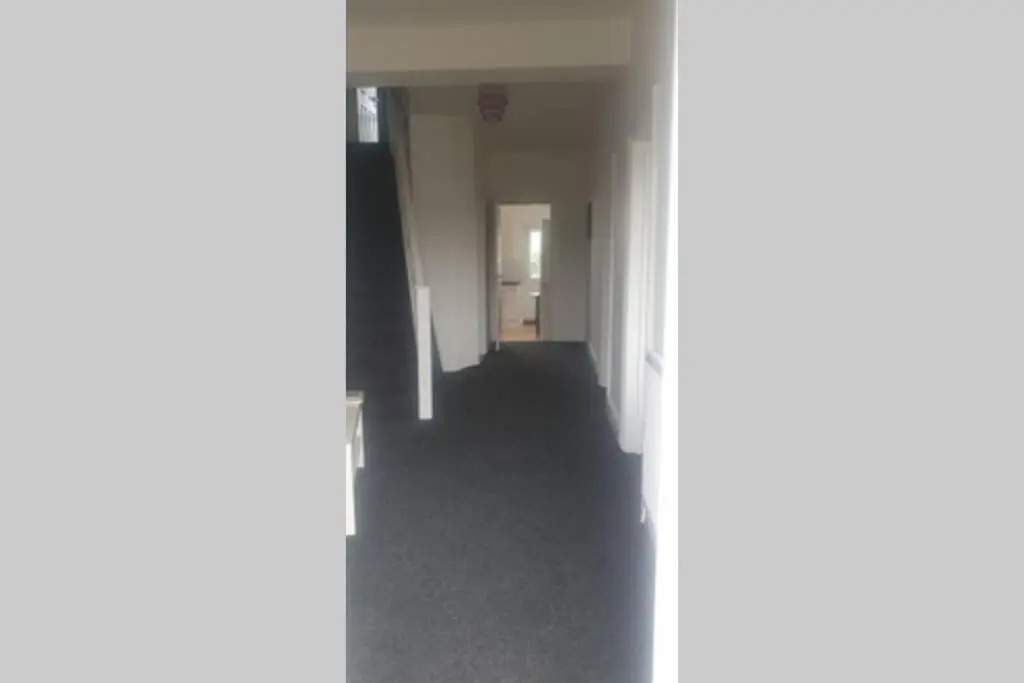 Hullidays - University Side Lg 4 bed House