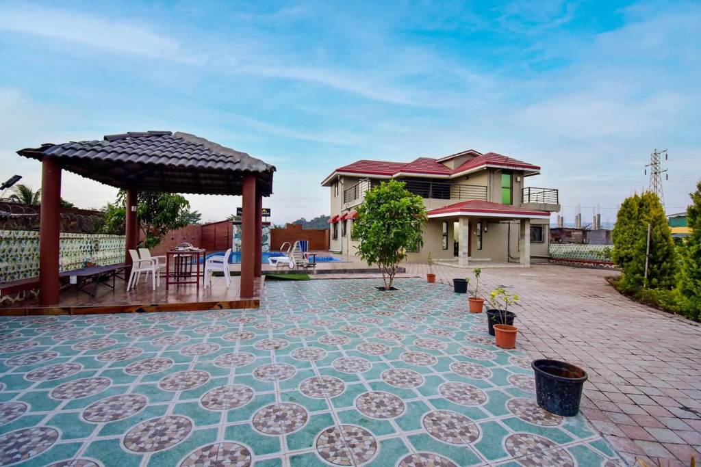 Green Meadows Large Pool & Garden by 23 Villa Stay