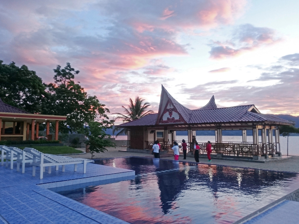 Rogate Beach Hotel