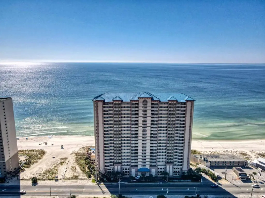 Brightly Furnished Beachfront Condo - 7th Floor Gulf View!
