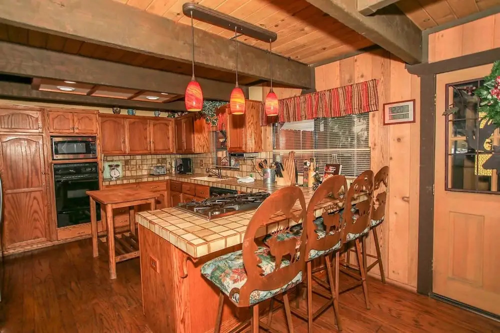 Alpine Ski & Tee-1615 by Big Bear Vacations