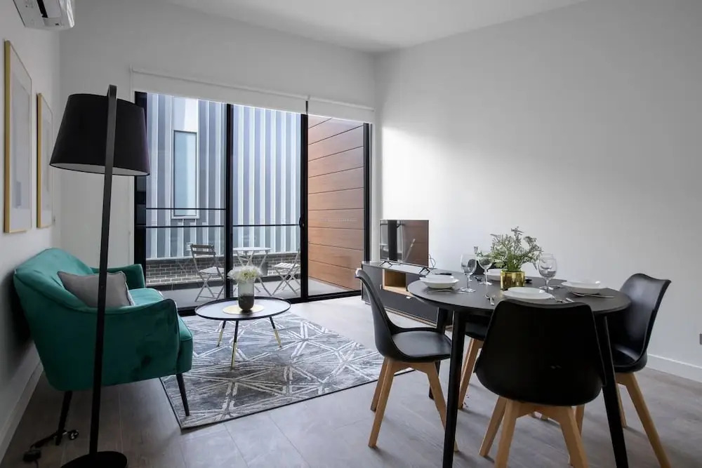 Taste of Art! Stunning Townhouse Stay@moonee Ponds