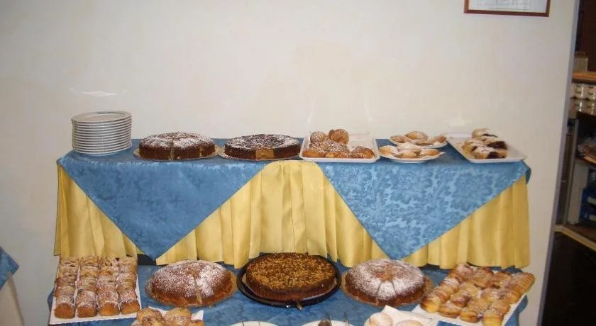 Helios Hotel