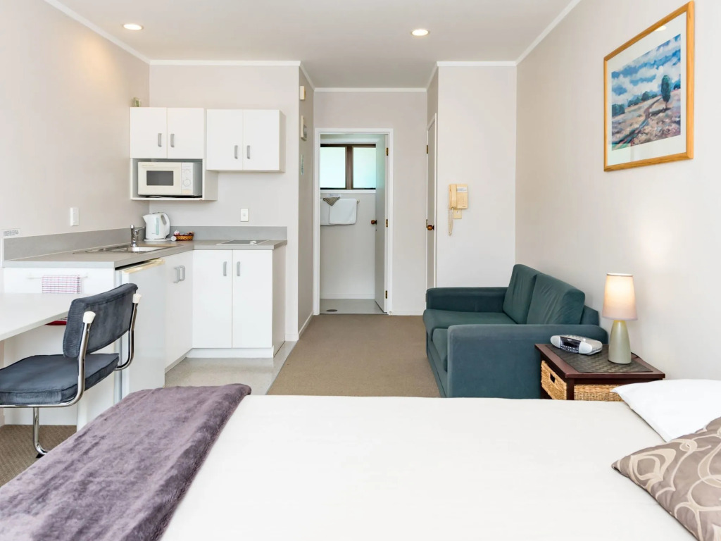 Outrigger Motel