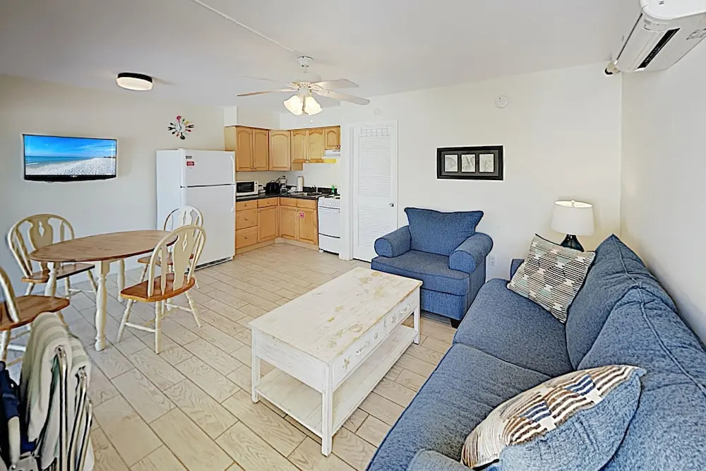 New Listing! Tropical Getaway - Steps To Sand 1 Bedroom Apts