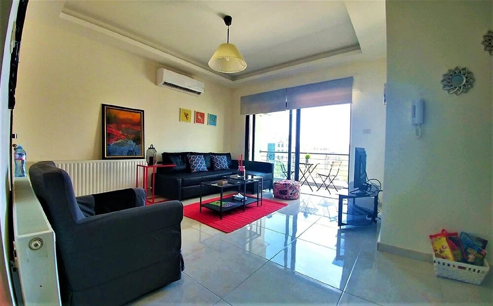 Double Key Apartments by HR