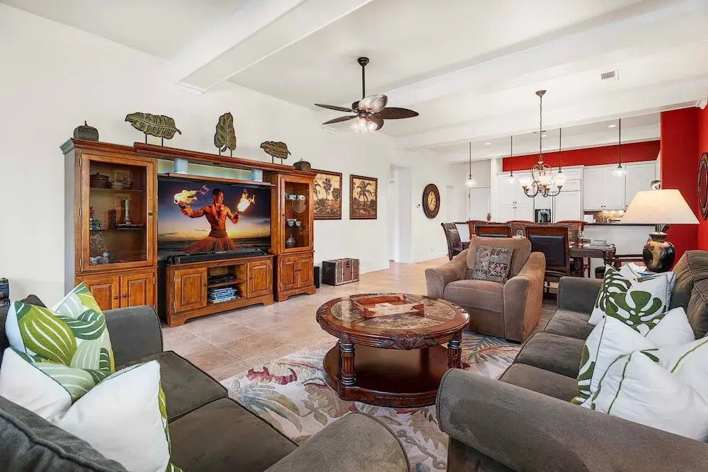 Updated Unit - Perfect Location - Vrkcv