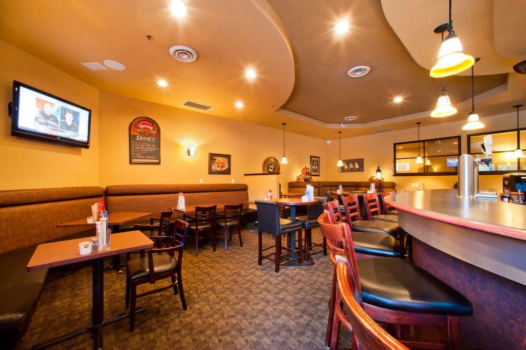 Holiday Inn Victoria - Elk Lake by IHG