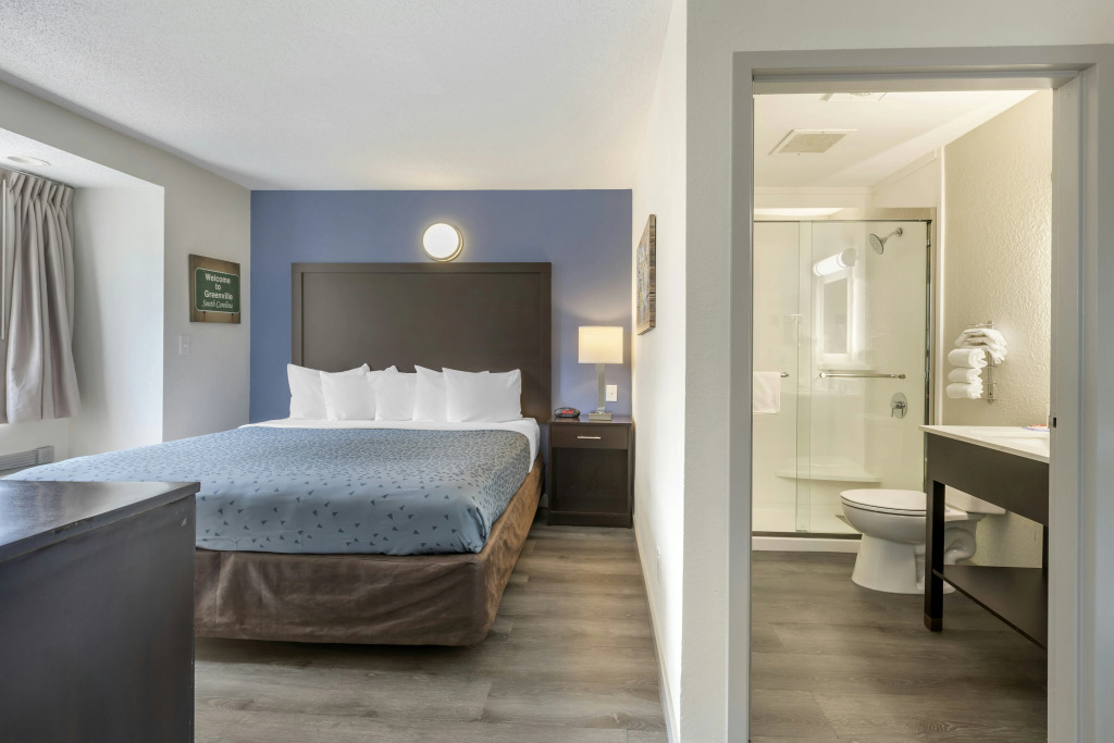 Greenville Pelham Inn by IHG