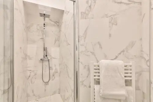62-Luxury Flat Champs Elysees (1g)