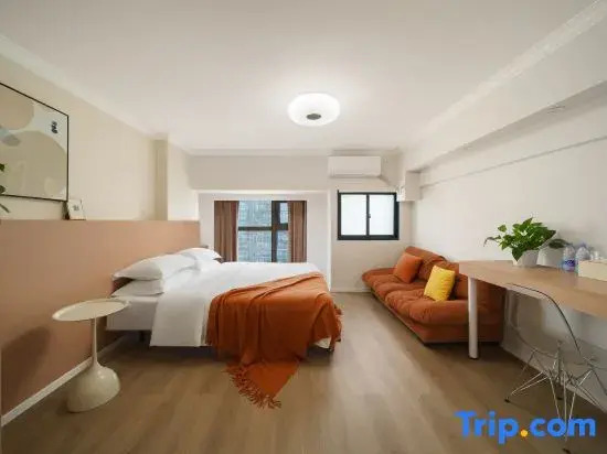 Qingyu Feng Smart Hotel