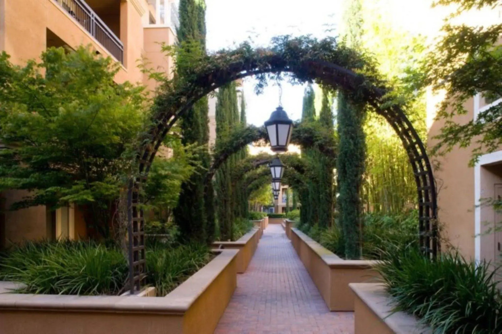 Global Luxury Suites at North Park