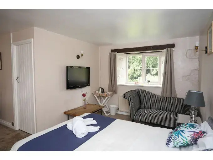 Merrymouth Inn