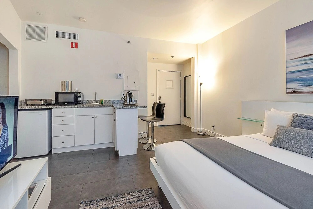Private Condos at 556 Ocean by LMC