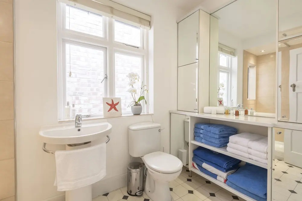 Fashionable Family home in Southfields