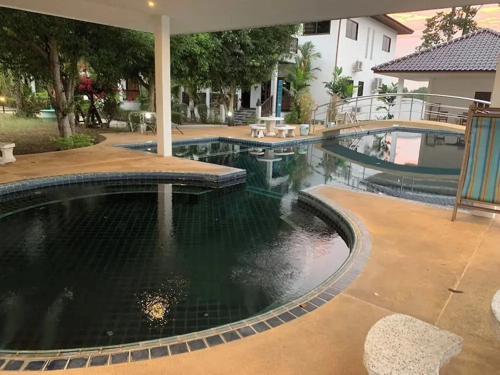 BIG VILLA 4 at CET RESORT Rayong Padelcenter