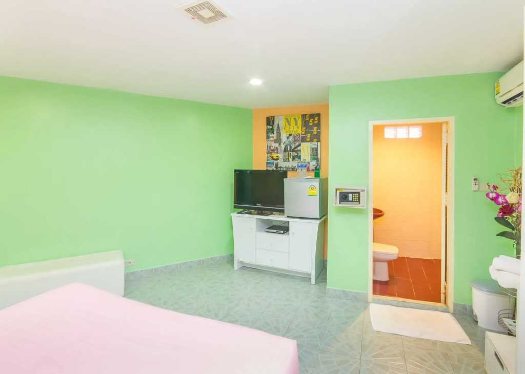 Arees House