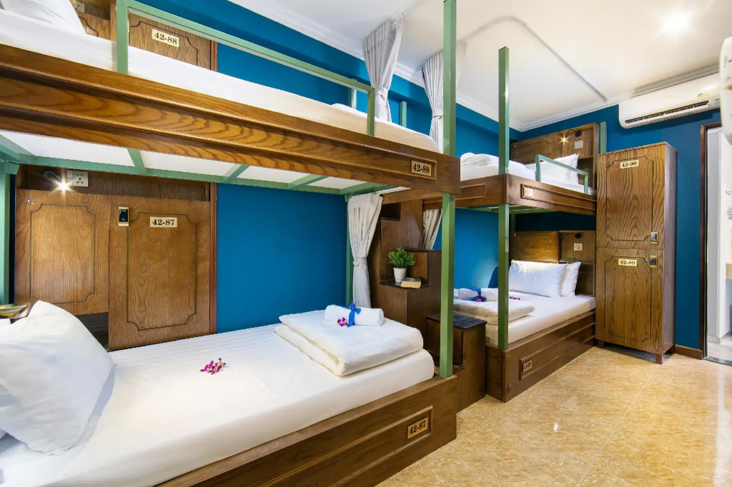 Little Charm Hanoi Hostel