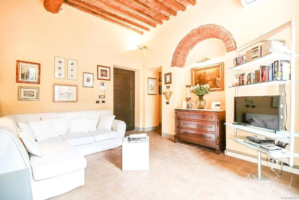 Apartment Guinigi with Private Courtyard